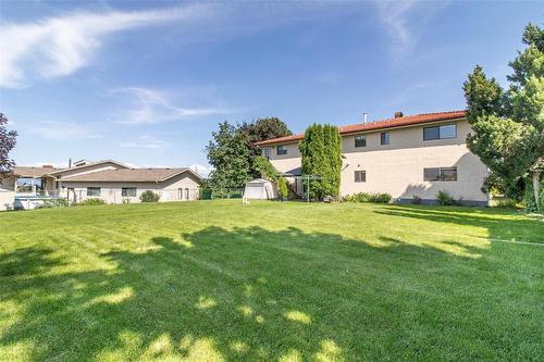 2448 Harmon Road, West Kelowna, BC 