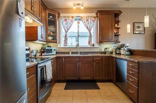 2415 Pleasant Valley Road, Armstrong, BC - Indoor Photo Showing Kitchen