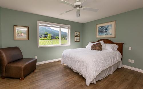 20-1231 10 Street, Salmon Arm, BC - Indoor Photo Showing Bedroom