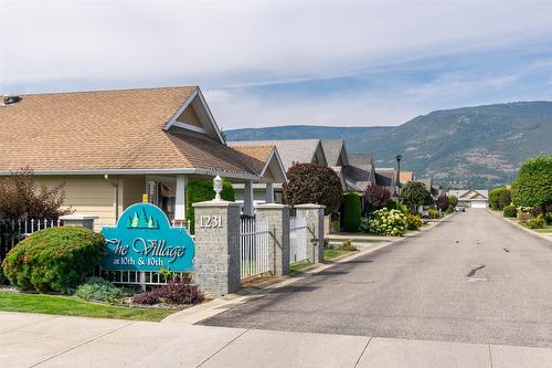 20-1231 10 Street, Salmon Arm, BC - Outdoor With View