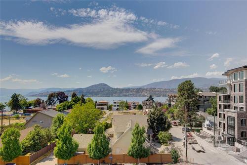 406-485 Groves Avenue, Kelowna, BC - Outdoor With Body Of Water With View