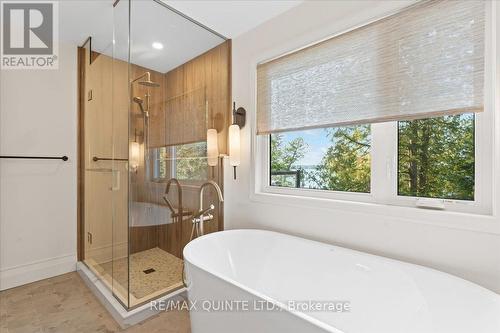 73 Ross Eaton Lane, Prince Edward County (Picton), ON - Indoor Photo Showing Bathroom