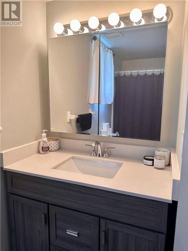 869 Lasalle Boulevard Unit# 101, Greater Sudbury, ON - Indoor Photo Showing Bathroom