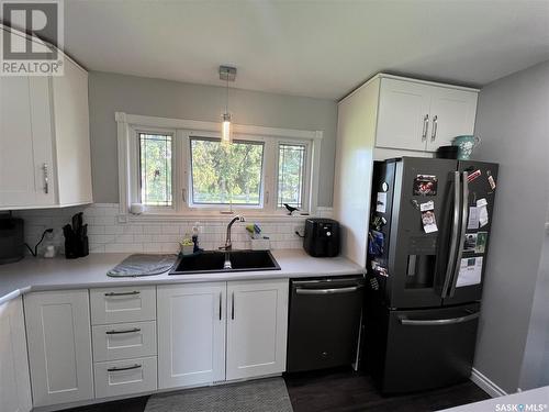 406 Royal Place, Gerald, SK - Indoor Photo Showing Kitchen