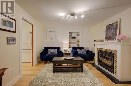 513 St Andrew Street W, Centre Wellington (Fergus), ON - Indoor Photo Showing Living Room With Fireplace