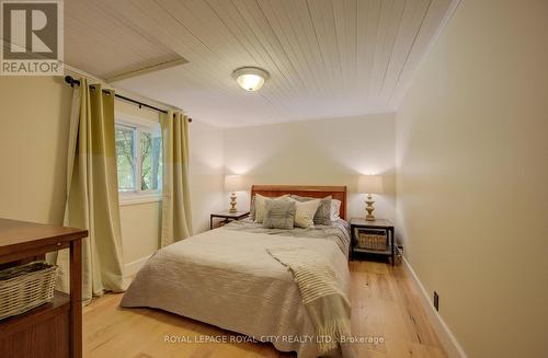 513 St Andrew Street W, Centre Wellington (Fergus), ON - Indoor Photo Showing Bedroom