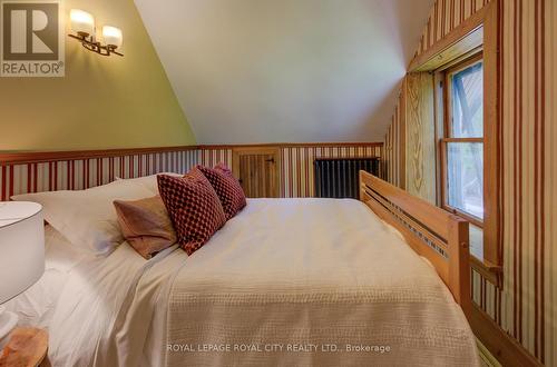 513 St Andrew Street W, Centre Wellington, ON - Indoor Photo Showing Bedroom