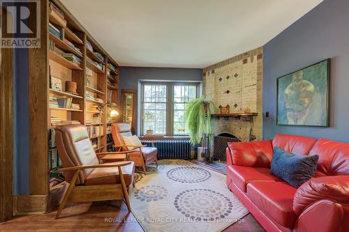 513 St Andrew Street W, Centre Wellington, ON - Indoor Photo Showing Living Room