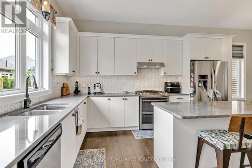 25 Brinton Drive, Peterborough (Otonabee), ON - Indoor Photo Showing Kitchen With Double Sink With Upgraded Kitchen