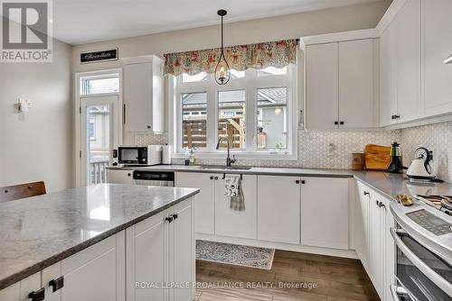 25 Brinton Drive, Peterborough (Otonabee), ON - Indoor Photo Showing Kitchen