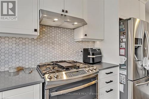 25 Brinton Drive, Peterborough (Otonabee), ON - Indoor Photo Showing Kitchen With Upgraded Kitchen