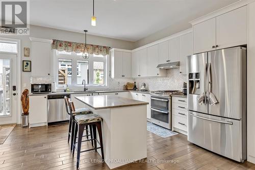 25 Brinton Drive, Peterborough (Otonabee), ON - Indoor Photo Showing Kitchen With Upgraded Kitchen