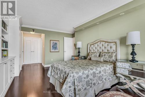 3402 - 2045 Lake Shore Boulevard W, Toronto (Mimico), ON - Indoor Photo Showing Bedroom