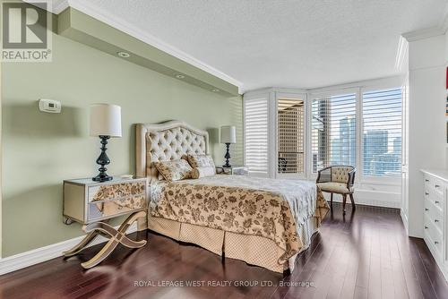 3402 - 2045 Lake Shore Boulevard W, Toronto (Mimico), ON - Indoor Photo Showing Bedroom