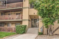 102B 1121 McKercher DRIVE  Saskatoon, SK S7H 5B8