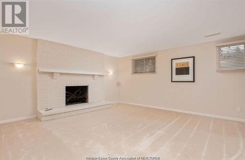 1150 Beals Avenue, Windsor, ON - Indoor With Fireplace