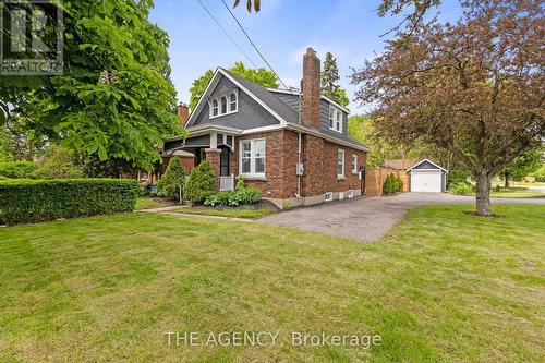 5 Parkside Drive, Brantford, ON - Outdoor