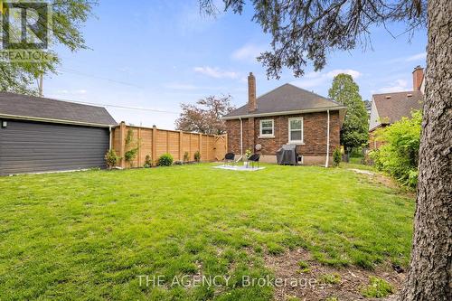 5 Parkside Drive, Brantford, ON - Outdoor