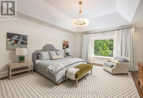 161 Alexandra Boulevard, Toronto, ON - Indoor Photo Showing Bedroom