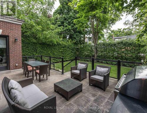 161 Alexandra Boulevard, Toronto, ON - Outdoor