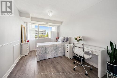 511 - 8111 Yonge Street, Markham, ON - Indoor Photo Showing Bedroom