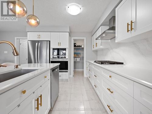 63 John Brabson Crescent, Guelph (Kortright Hills), ON - Indoor Photo Showing Kitchen With Upgraded Kitchen