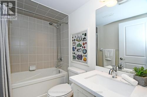 62 Duncombe Lane, Richmond Hill, ON - Indoor Photo Showing Bathroom