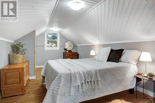 17 Liberty Drive, Cambridge, ON - Indoor Photo Showing Bedroom