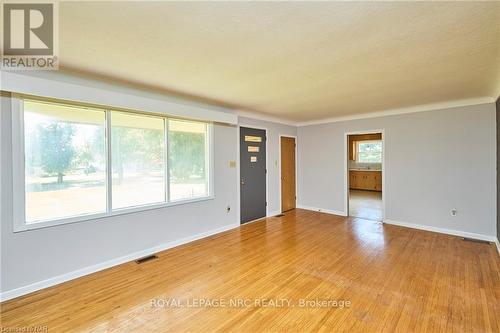 489 Memorial Drive, Pelham, ON - Indoor Photo Showing Other Room