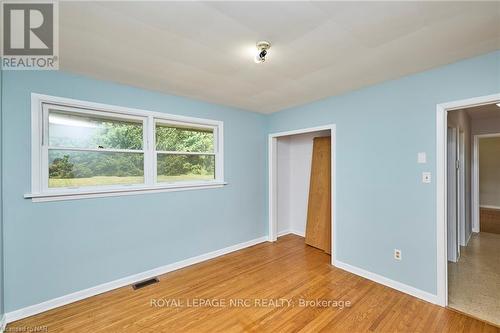 489 Memorial Drive, Pelham, ON - Indoor Photo Showing Other Room