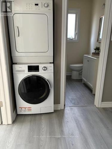 589 Watson Avenue, Newmarket, ON - Indoor Photo Showing Laundry Room