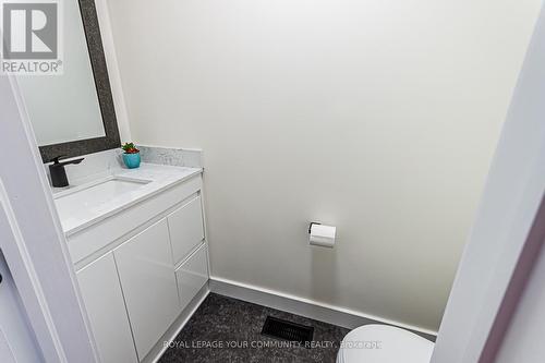 3035 Ilomar Crescent, Mississauga, ON - Indoor Photo Showing Bathroom