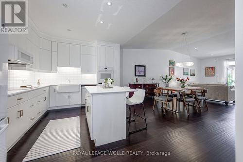 131 Tamarack Boulevard, Woodstock, ON - Indoor Photo Showing Kitchen With Upgraded Kitchen