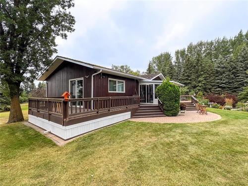 107113 74N Road, Minnedosa, MB - Outdoor