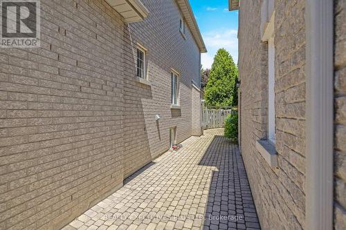 2547 Morrison Avenue, Mississauga (Erindale), ON - Outdoor