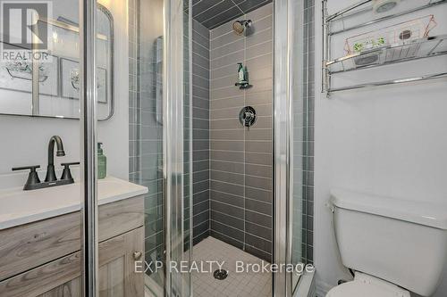 904 - 1940 Ironstone Drive, Burlington (Uptown), ON - Indoor Photo Showing Bathroom