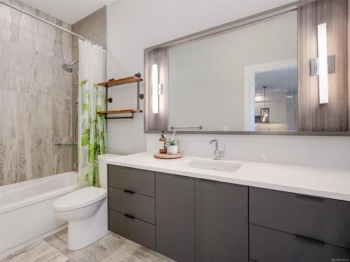 608-967 Whirlaway Cres, Langford, BC - Indoor Photo Showing Bathroom