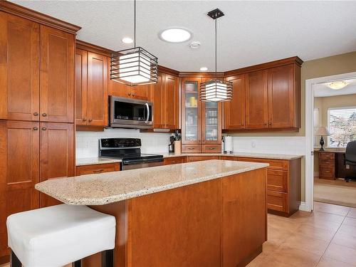 14-2006 Sierra Dr, Campbell River, BC - Indoor Photo Showing Kitchen