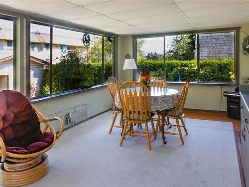 1 & 2-123 6Th Ave West, Qualicum Beach, BC - Indoor Photo Showing Dining Room