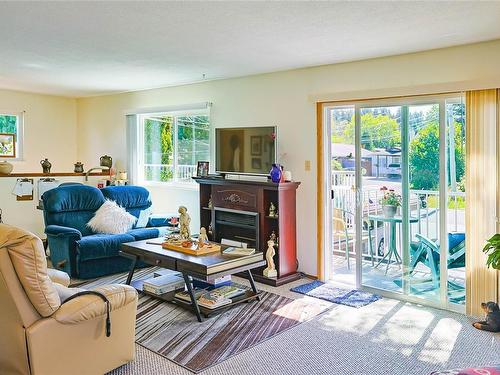 1 & 2-123 6Th Ave West, Qualicum Beach, BC - Indoor Photo Showing Living Room