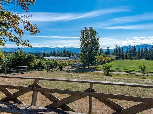 5248 Island Hwy North, Courtenay, BC 