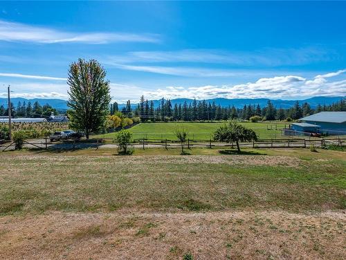 5248 Island Hwy North, Courtenay, BC 