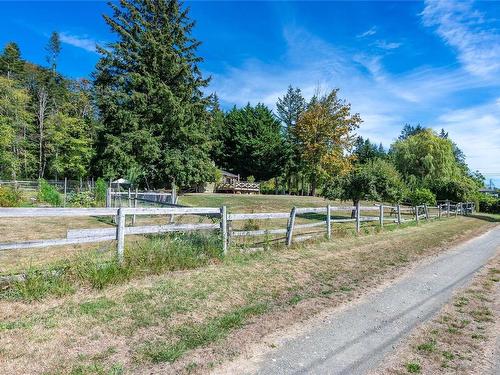 5248 Island Hwy North, Courtenay, BC 