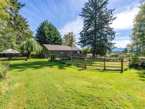 5248 Island Hwy North, Courtenay, BC 