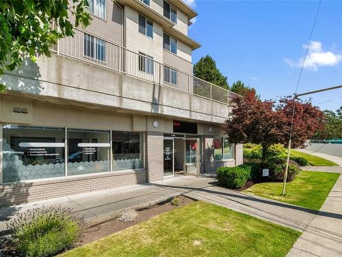 1-40 Cadillac Ave, Saanich, BC 