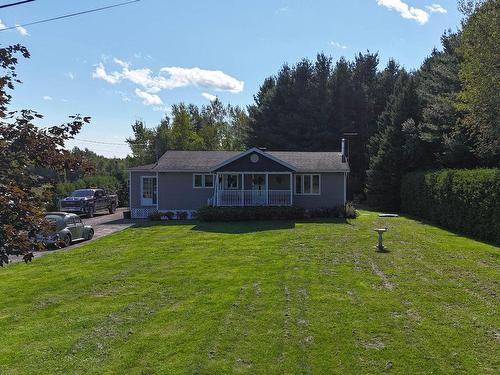 FaÃ§ade - 356 Ch. De La Rivière-Des-Fèves S., Saint-Urbain-Premier, QC - Outdoor With Deck Patio Veranda