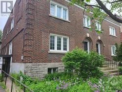 88-90 GOULBURN AVENUE  Ottawa, ON K1N 8E1