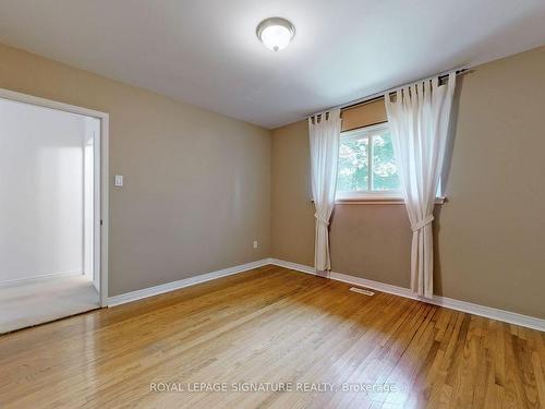 46 Sandbourne Cres, Toronto, ON - Indoor Photo Showing Other Room