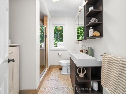 241 Rouge Hills Dr, Toronto, ON - Indoor Photo Showing Bathroom