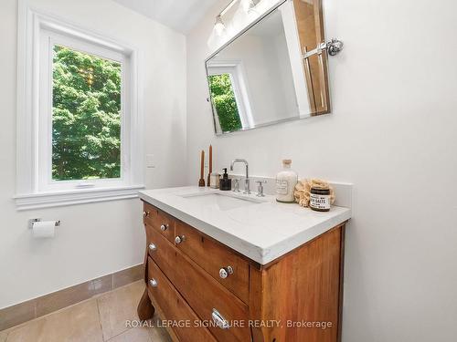 241 Rouge Hills Dr, Toronto, ON - Indoor Photo Showing Bathroom